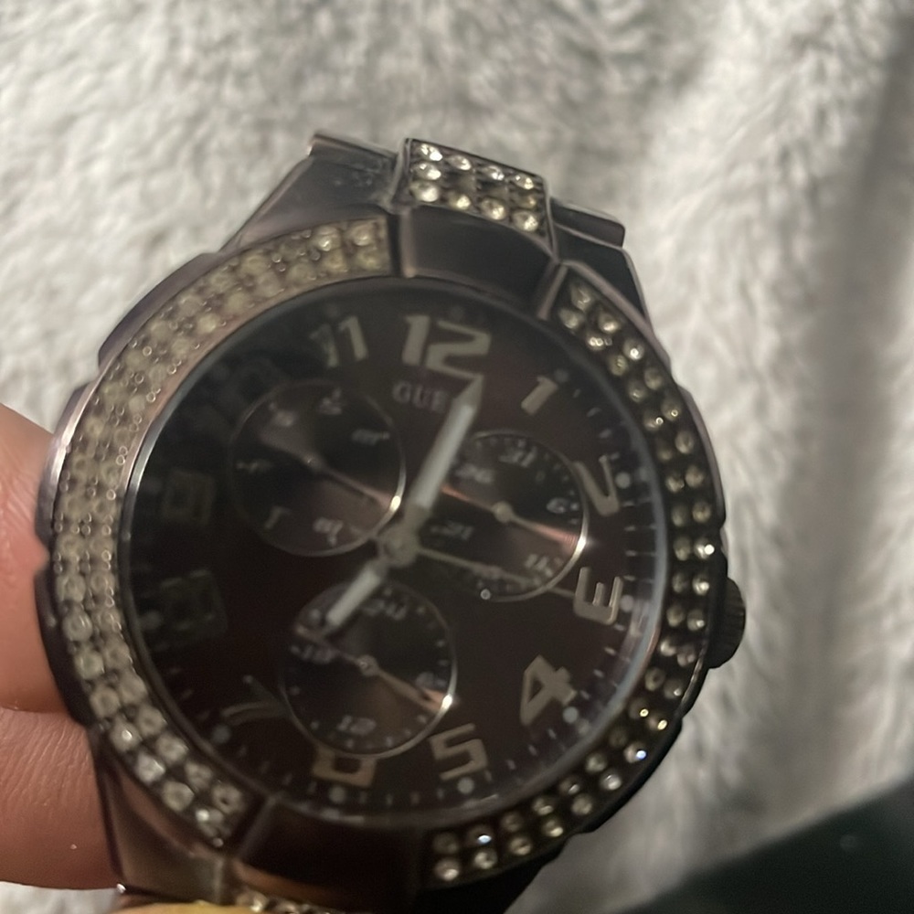 Guess watch - Picture 3 of 3